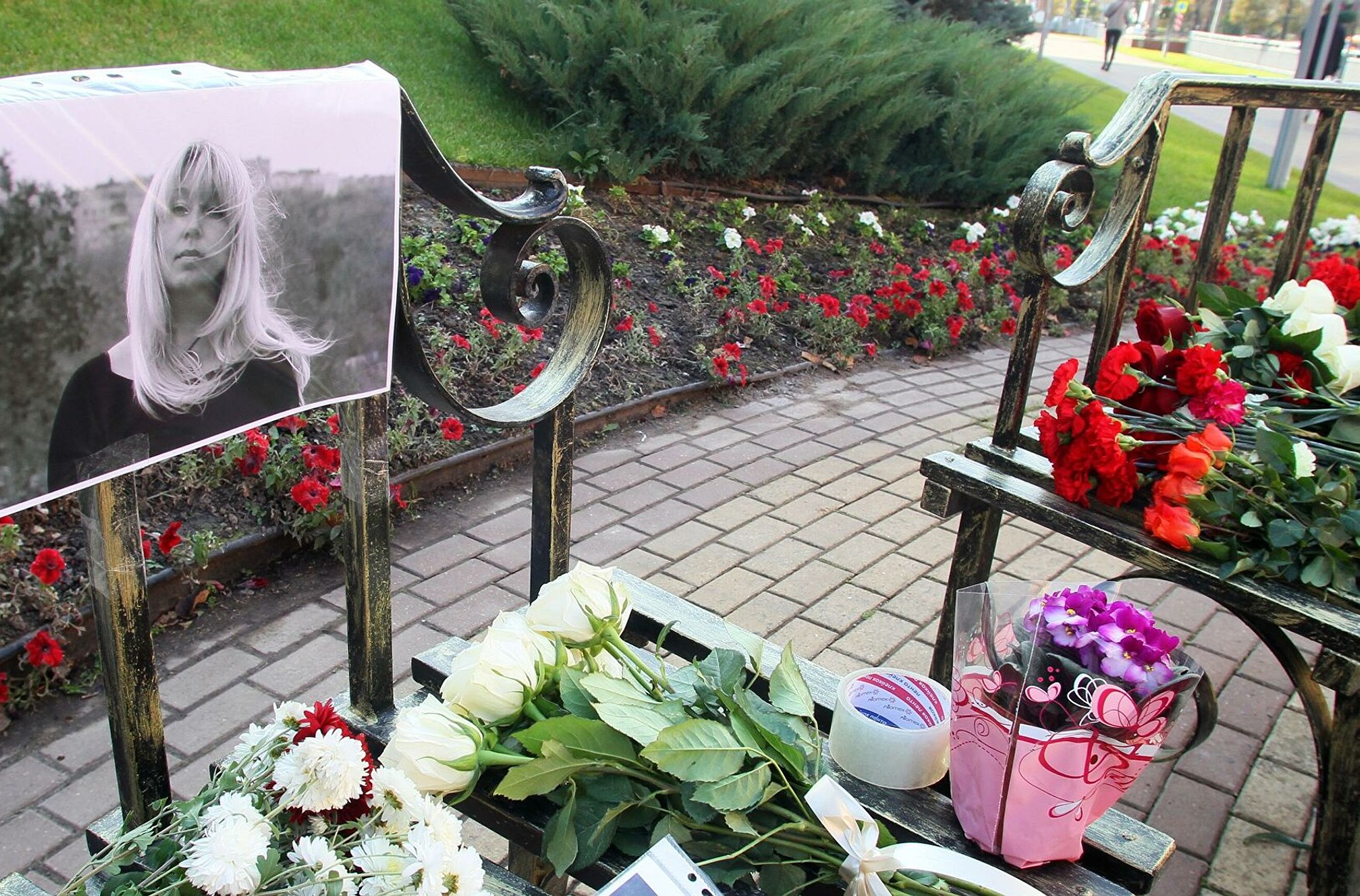 Жителі Нижнього Новгорода вийшли на стихійний хід в пам'ять про журналістку Ірину Славковій