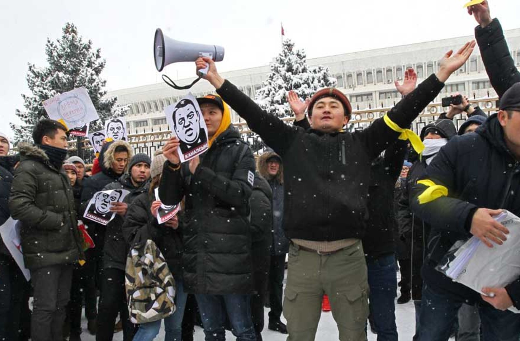 У Киргизії почалися масові протести після парламентських виборів