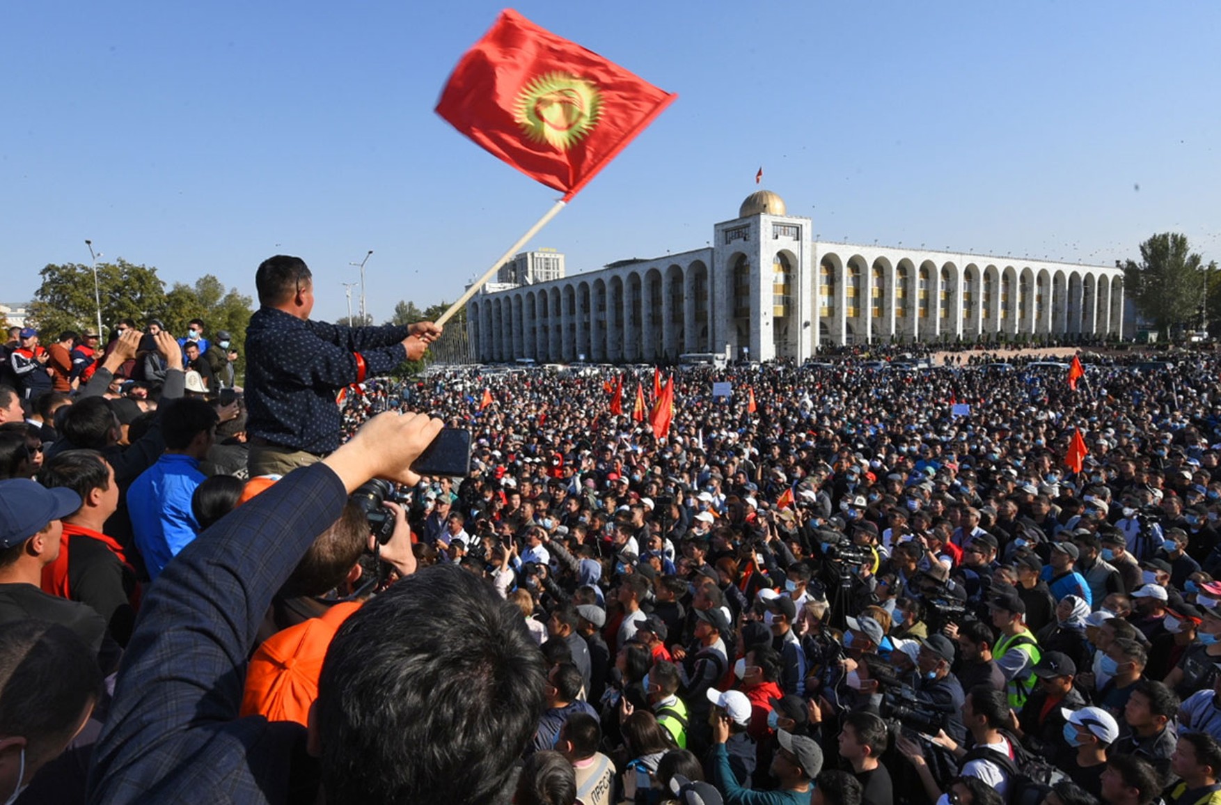 ЦВК Киргизії визнав підсумки виборів до парламенту недійсними
