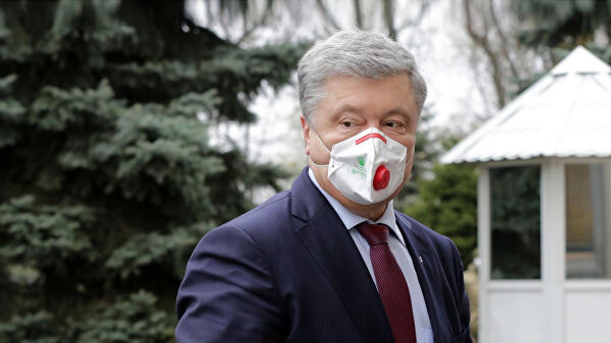 У Києві госпіталізували Петра Порошенка, що заразився коронавірусів