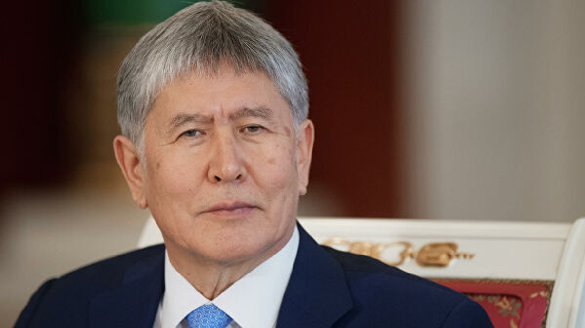 У Киргизії затримали екс-президента країни Алмазбека Атамбаєва