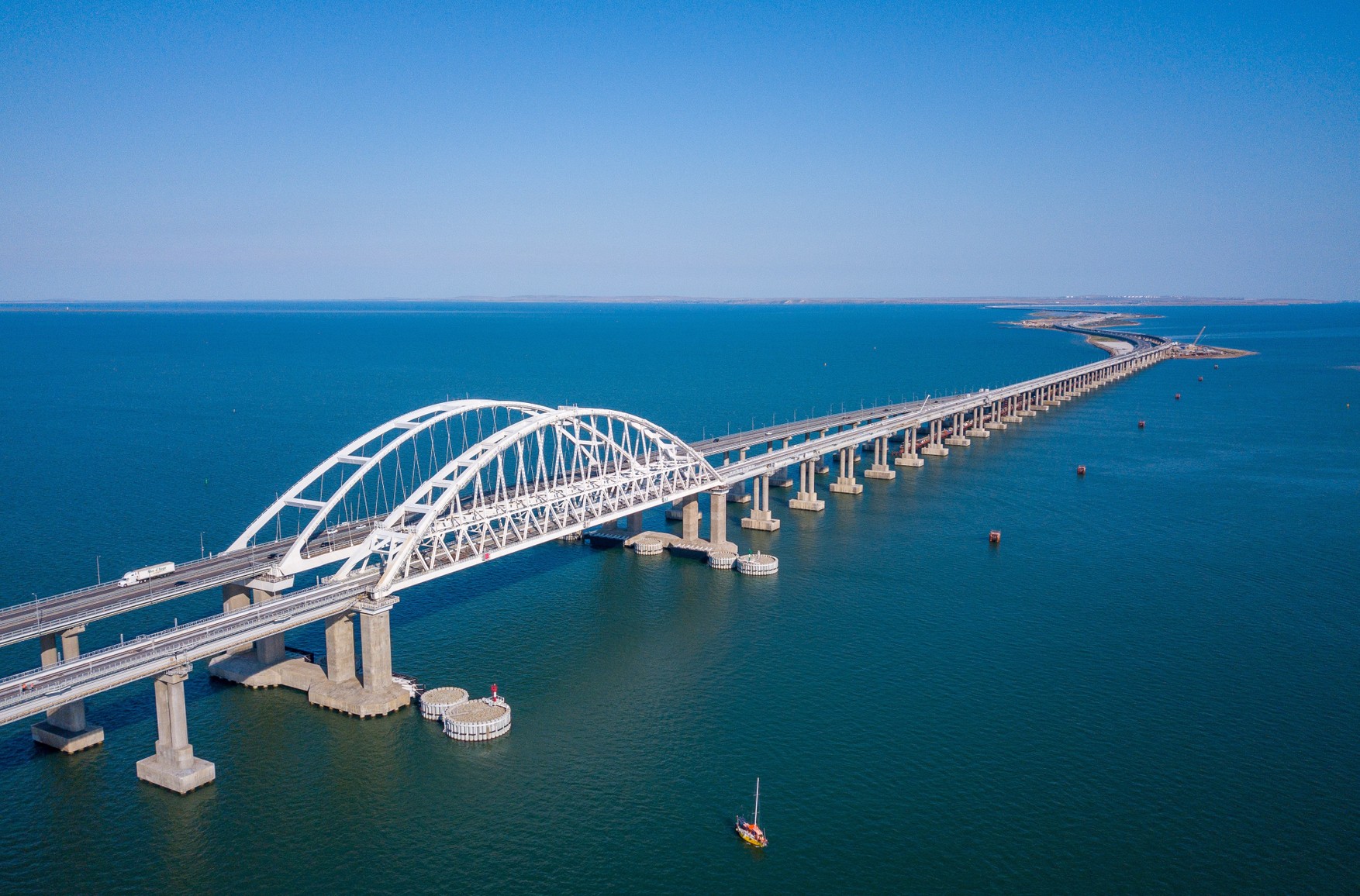 Лондон слідом за ЄС ввів санкції за будівництво Кримського моста