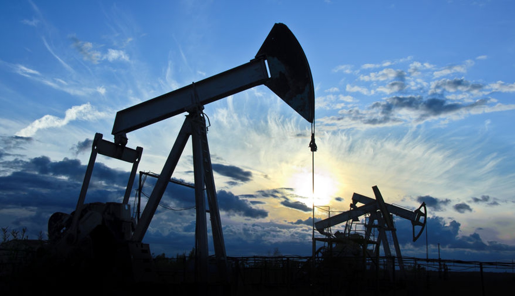 На країни ОПЕК + тиснуть з метою змінити плани з видобутку нафти - Bloomberg