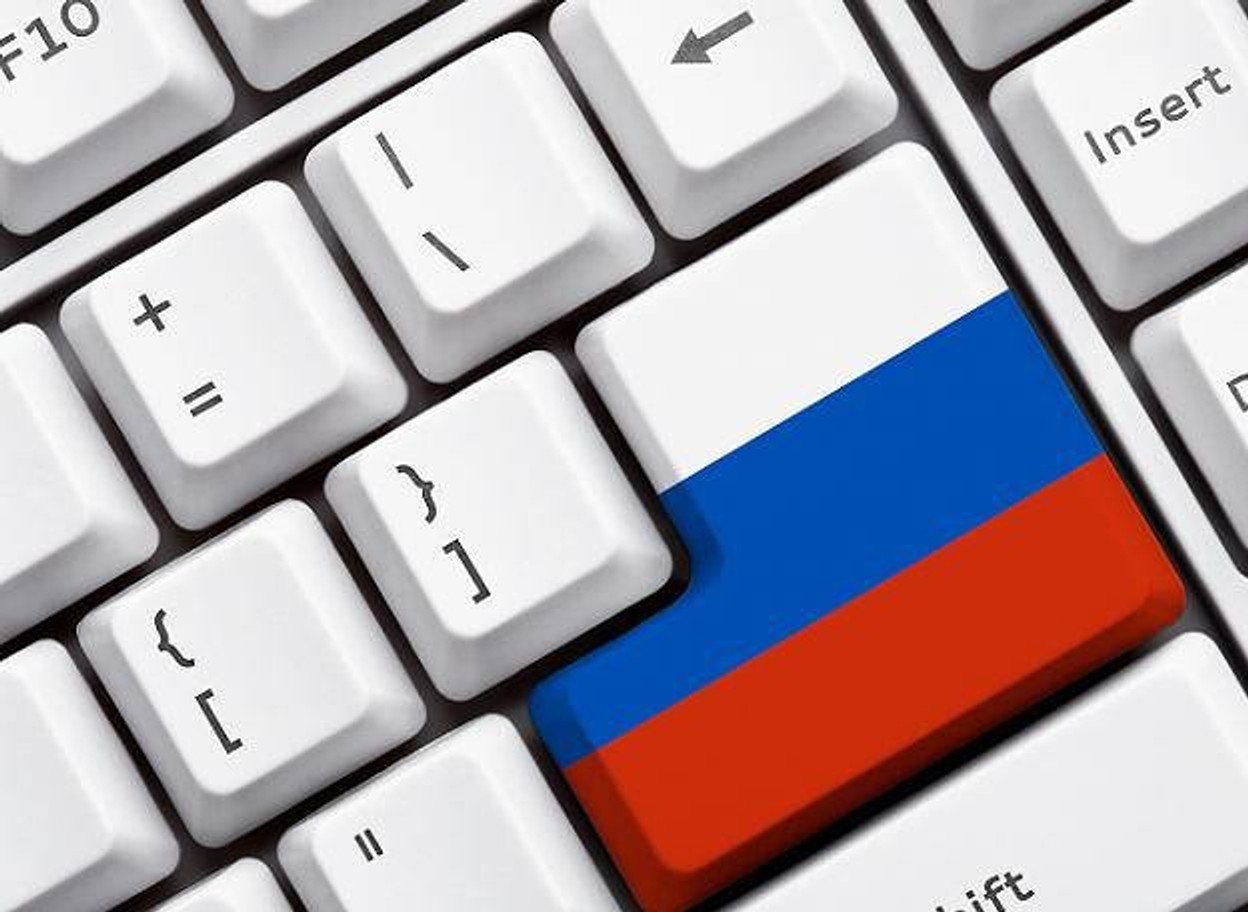 Російське ПО з'явиться на гаджетах з 1 січня 2021 року. Серед встановлених програм - пошуковики, браузери і соцмережі