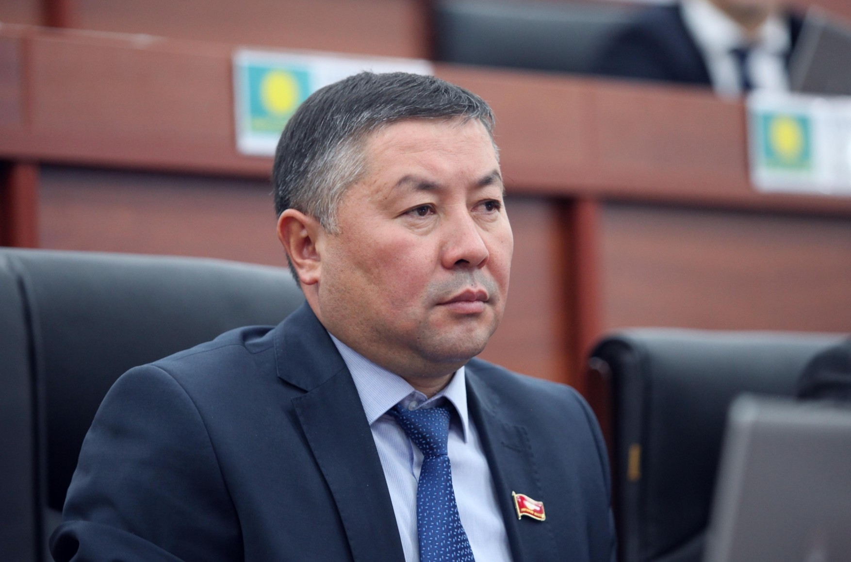 Спікер парламенту Киргизії Канат Ісаєв подав у відставку. Він має намір балотуватися в президенти