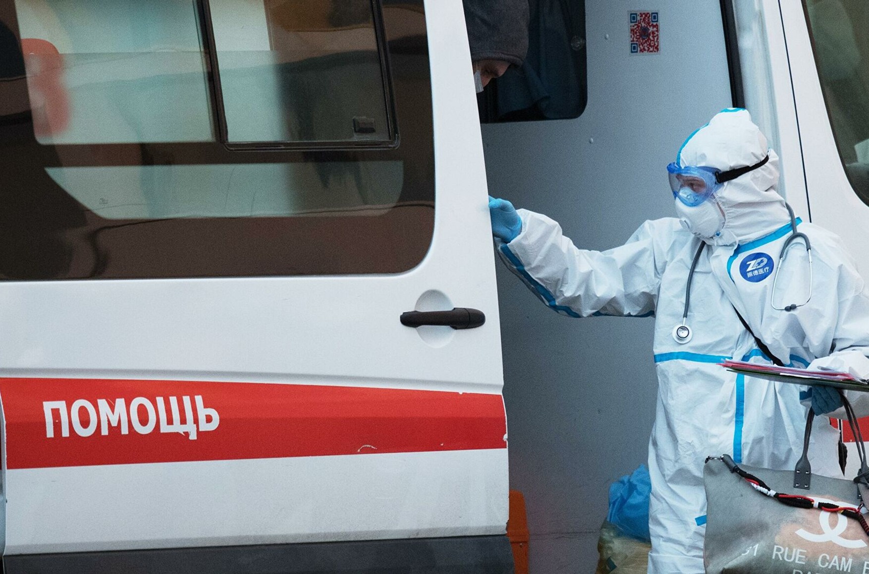 У Росії офіційно зареєстрували 24 581 новий випадок коронавируса, 6575 з них - в Москві