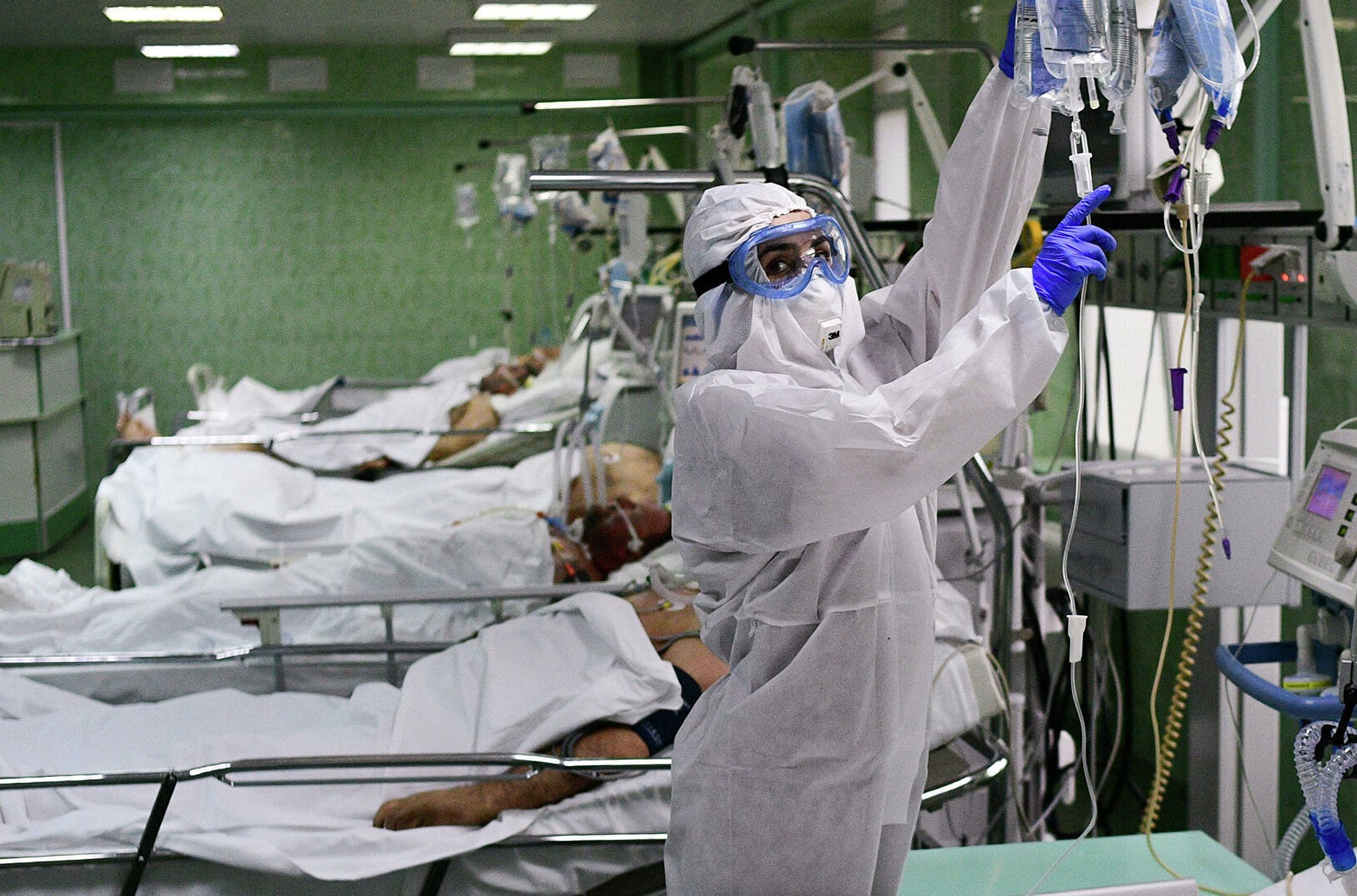 Система охорони здоров'я в декількох російських регіонів повністю завантажена - Мішустін