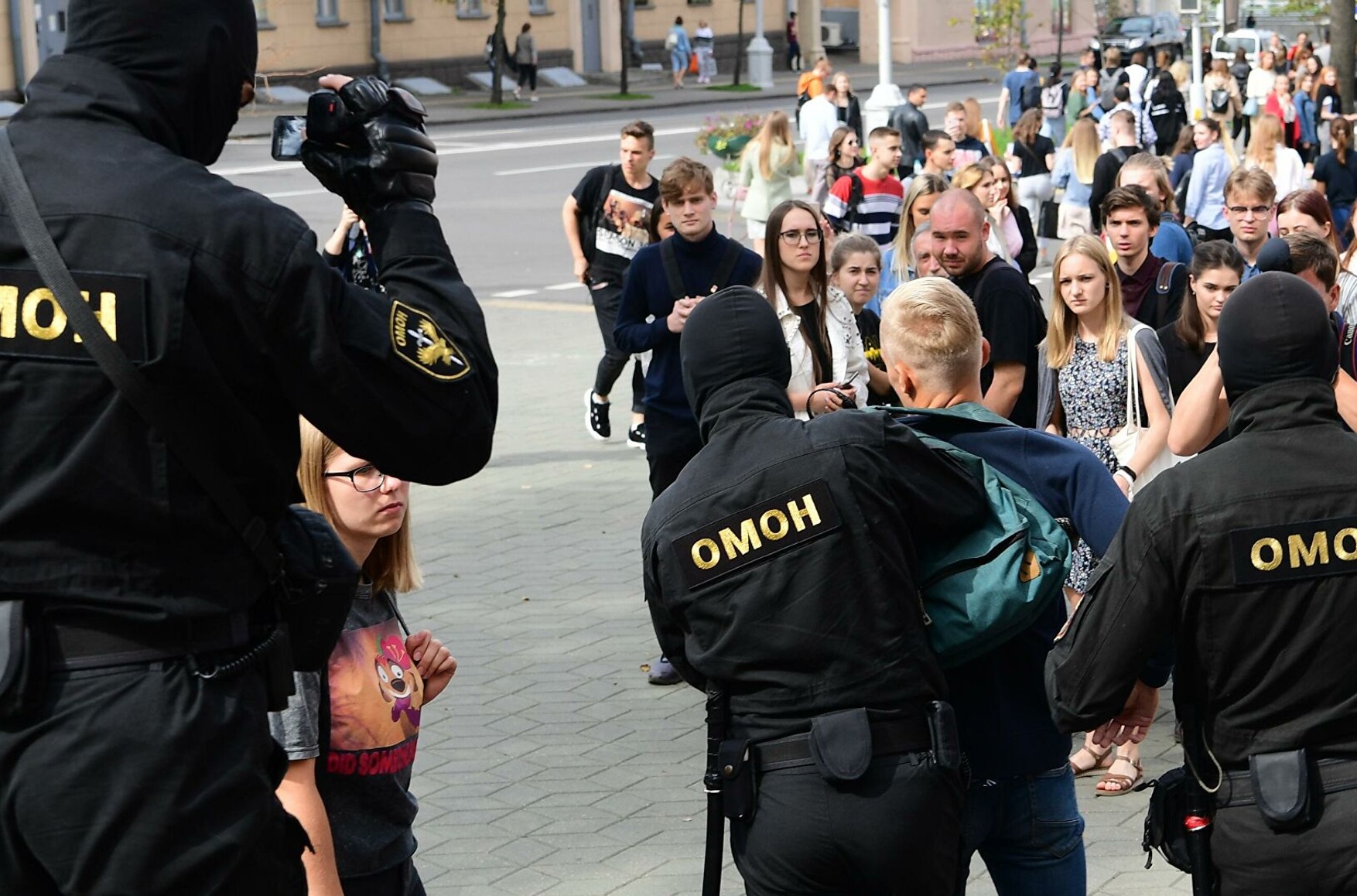 Правозахисники нарахували десятки затриманих на суботніх акціях в Мінську