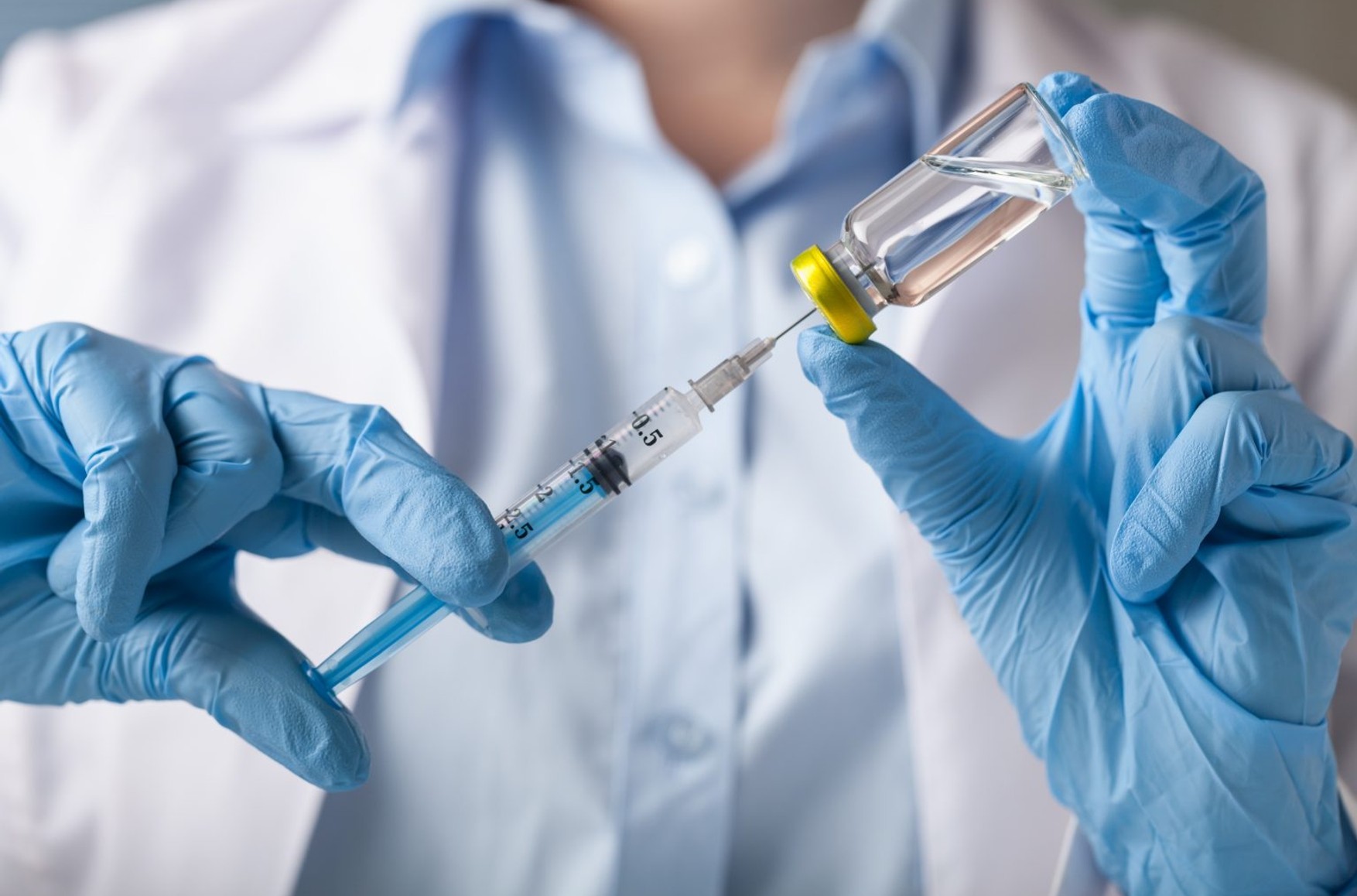Pfizer і BioNTech повідомили про успішні випробування нової вакцини від коронавируса