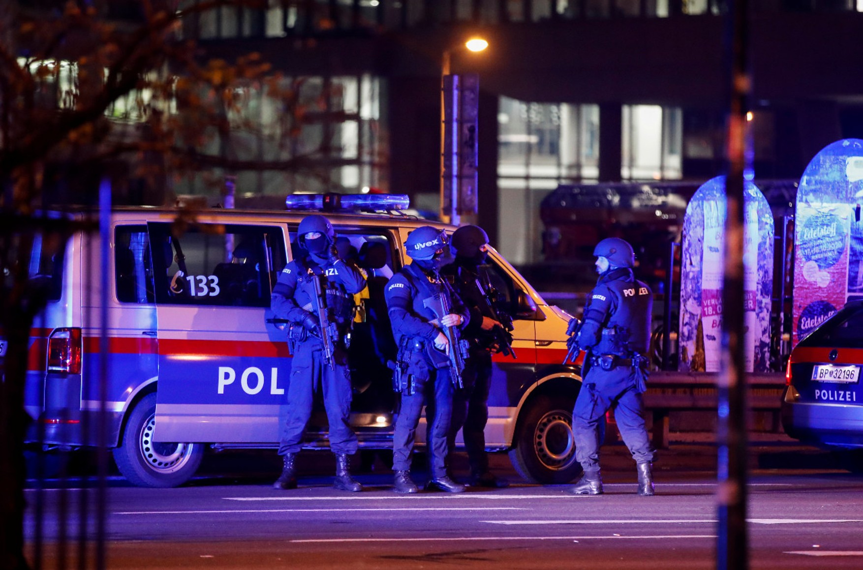 В Австрії оголосили триденну жалобу через стрілянину у Відні