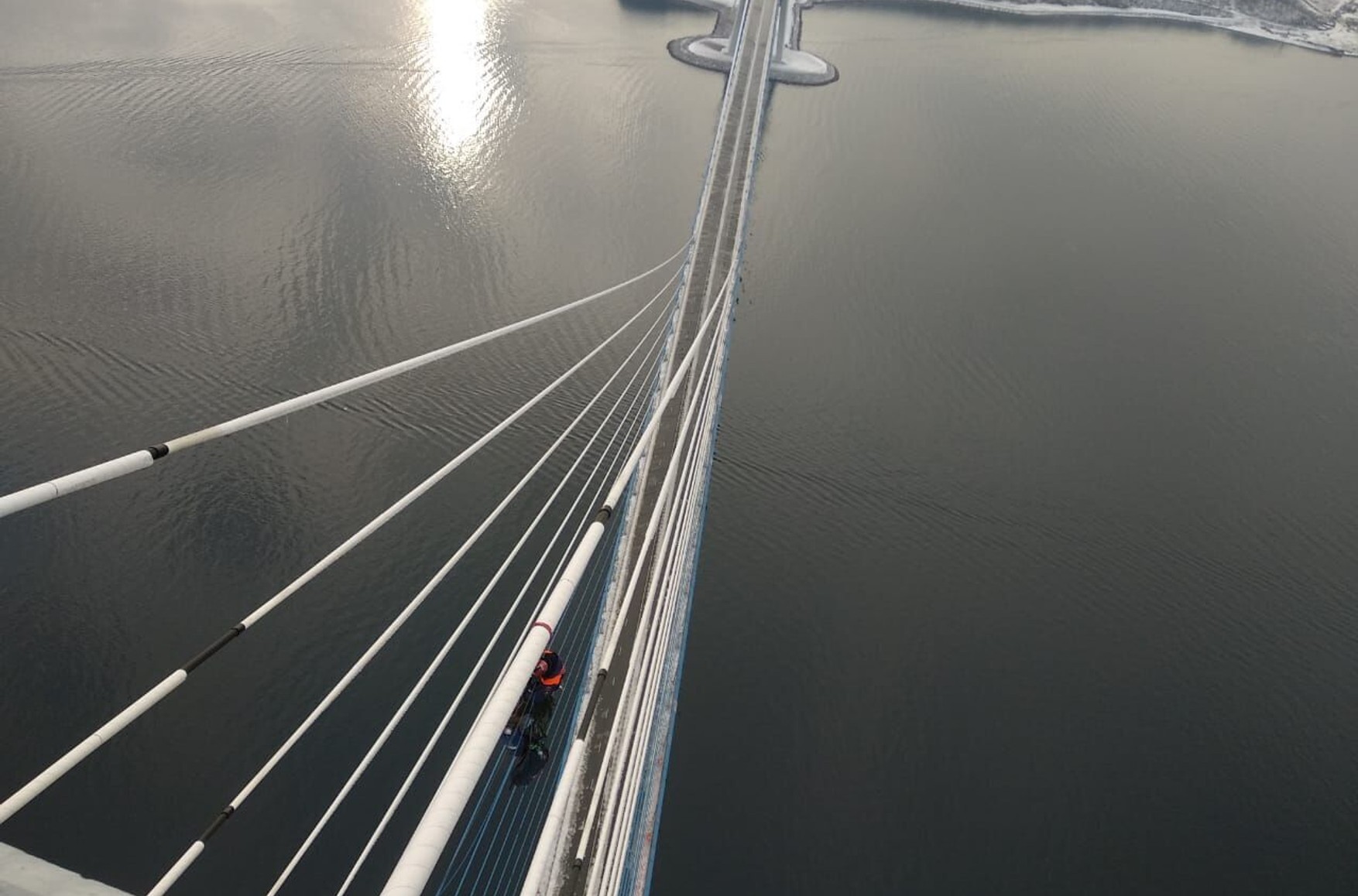 Відкриття моста на острів Російський відкладено на невизначений термін через обледеніння
