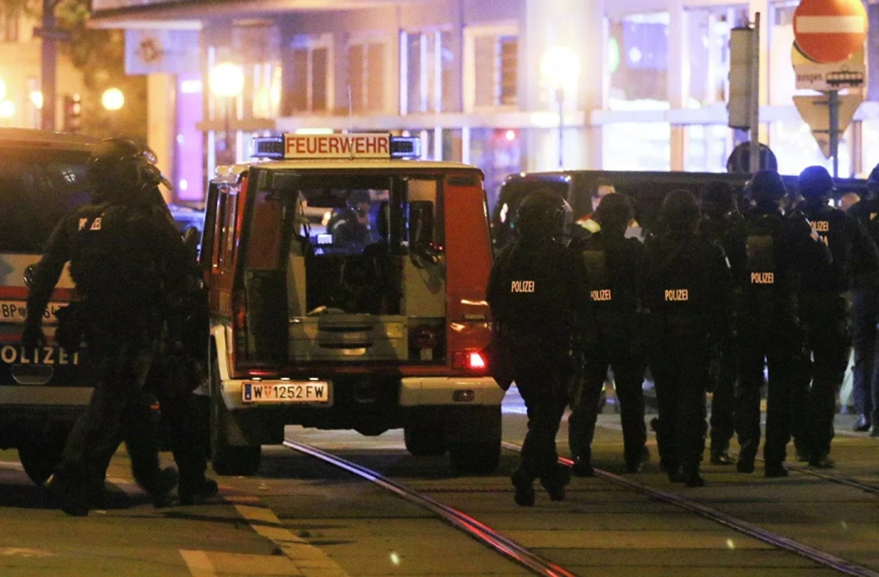 У МВС Австрії підтвердили, що скоїв теракт в центрі Відня, - 20-річний прихильник ІГІЛ з албанськими корінням