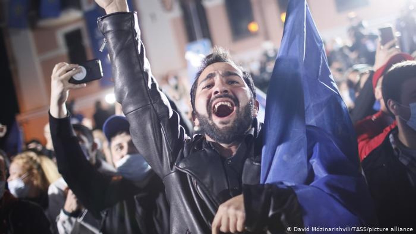 Опозиція Грузії вийшла на мітинг через незгоду з результатами виборів