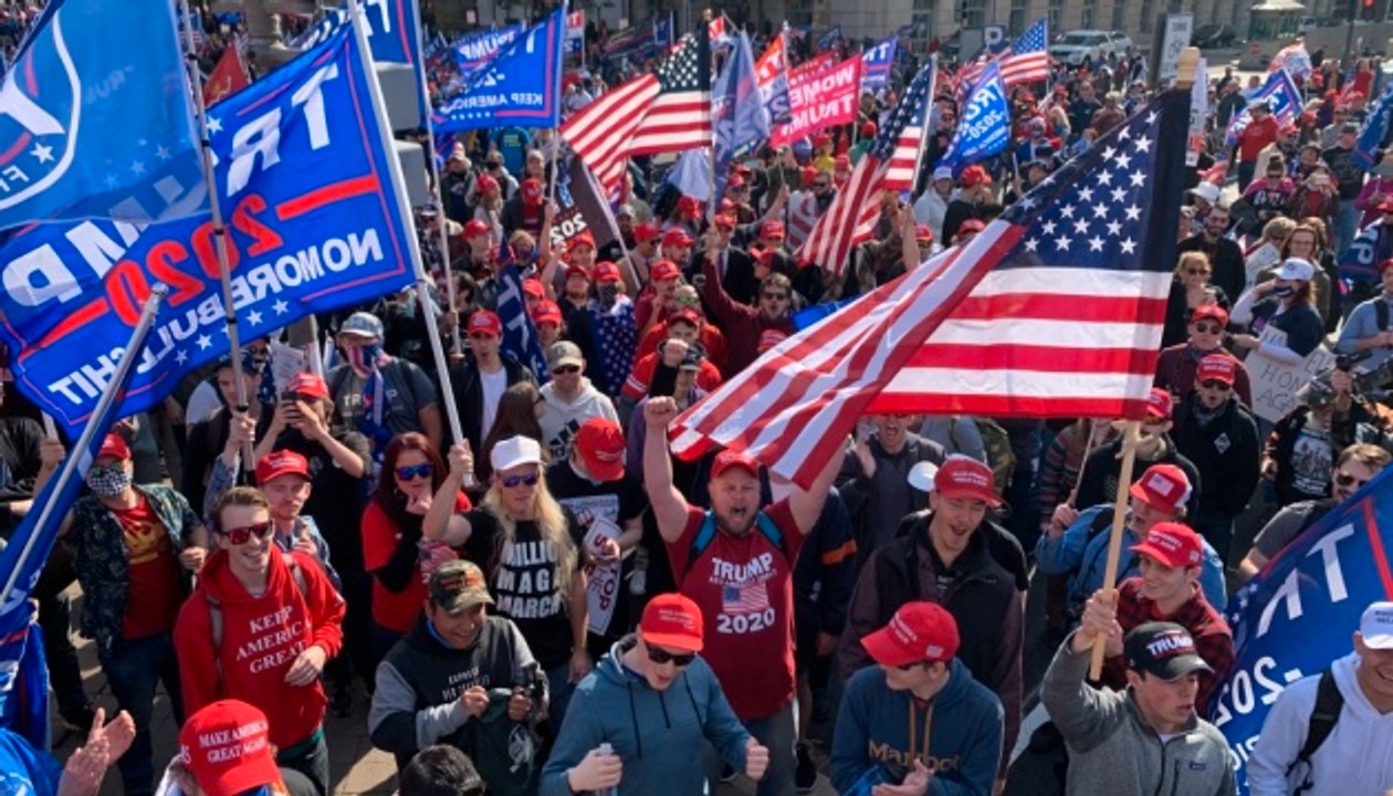 У Вашингтоні тисячі прихильників Трампа вийшли на мітинг