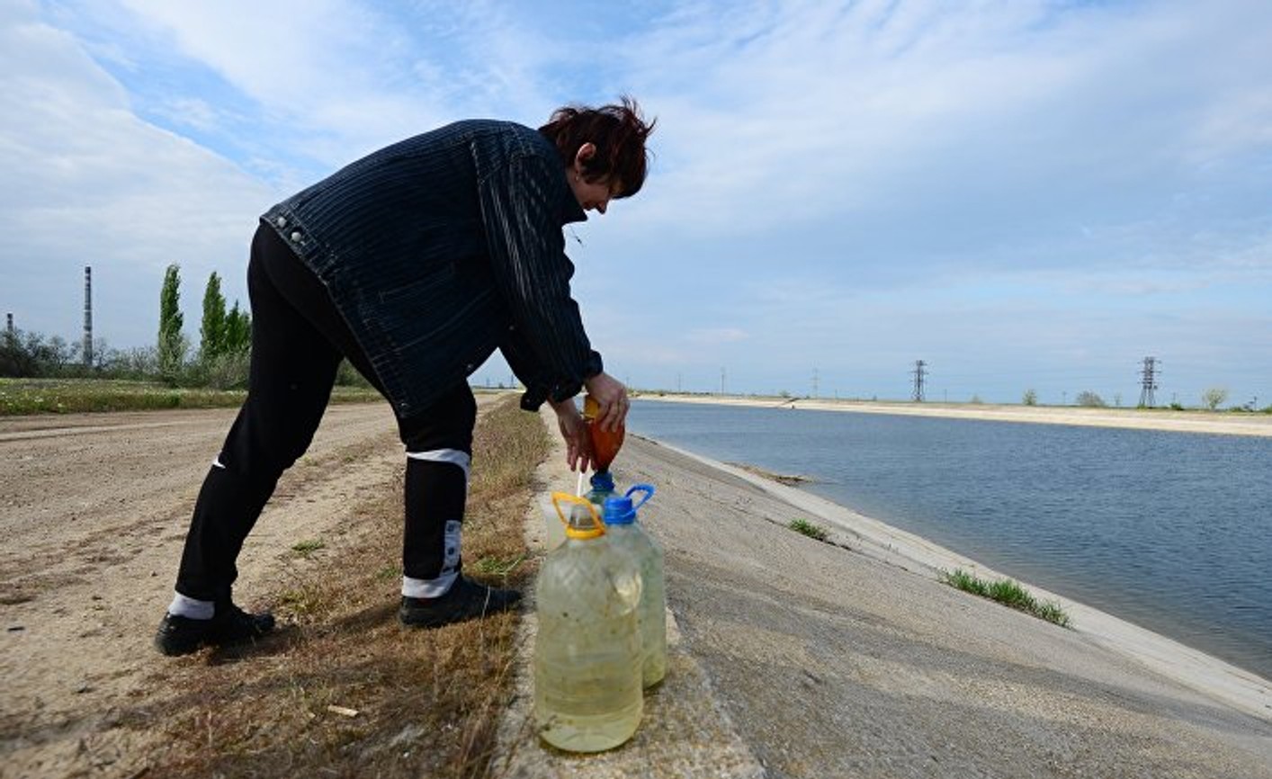 Жителям Сімферополя знову скоротили подачу води через критичне скорочення рівня запасів у водосховищах