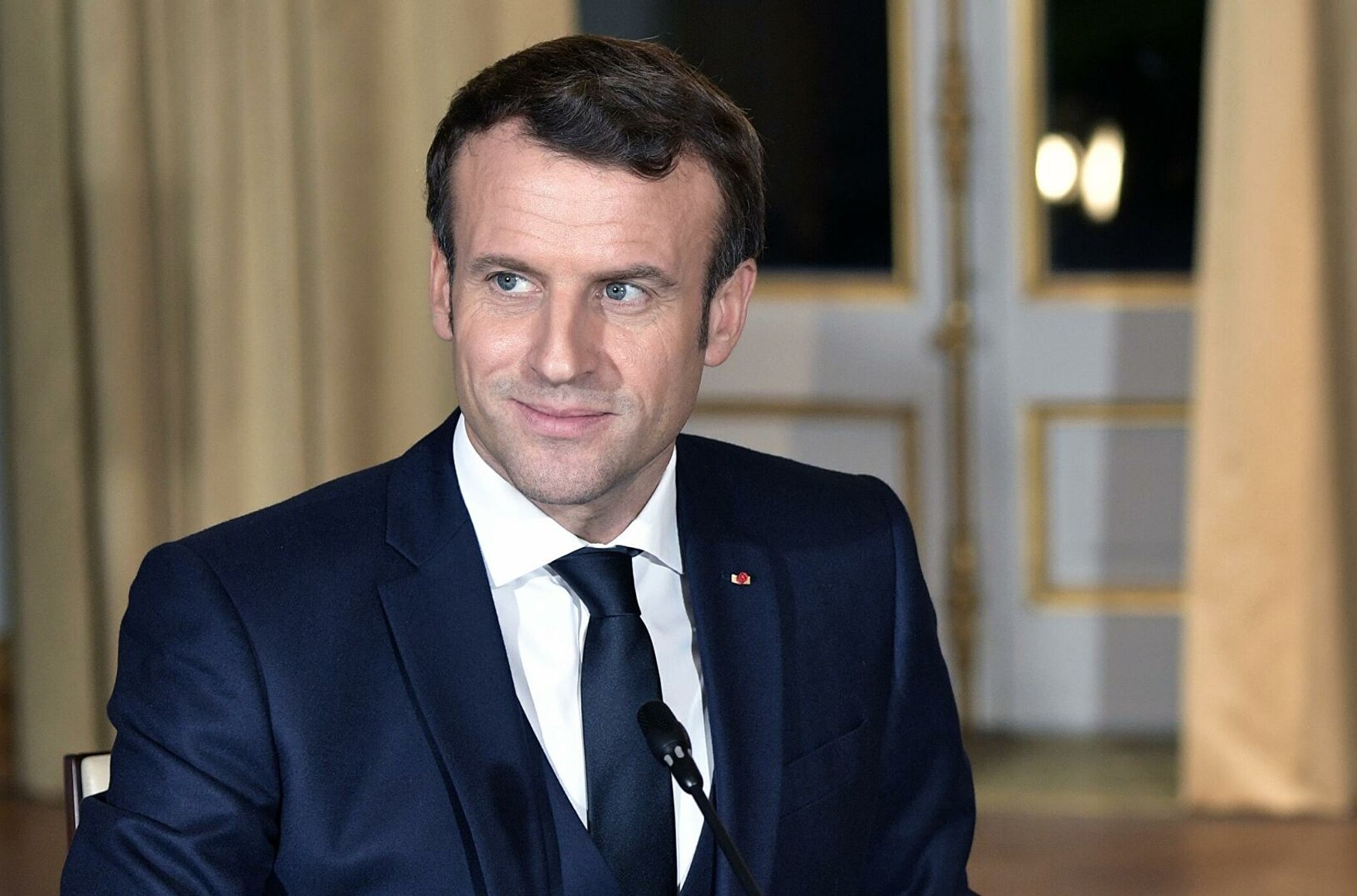 Президент Франції Еммануель Макрон заразився коронавірусів