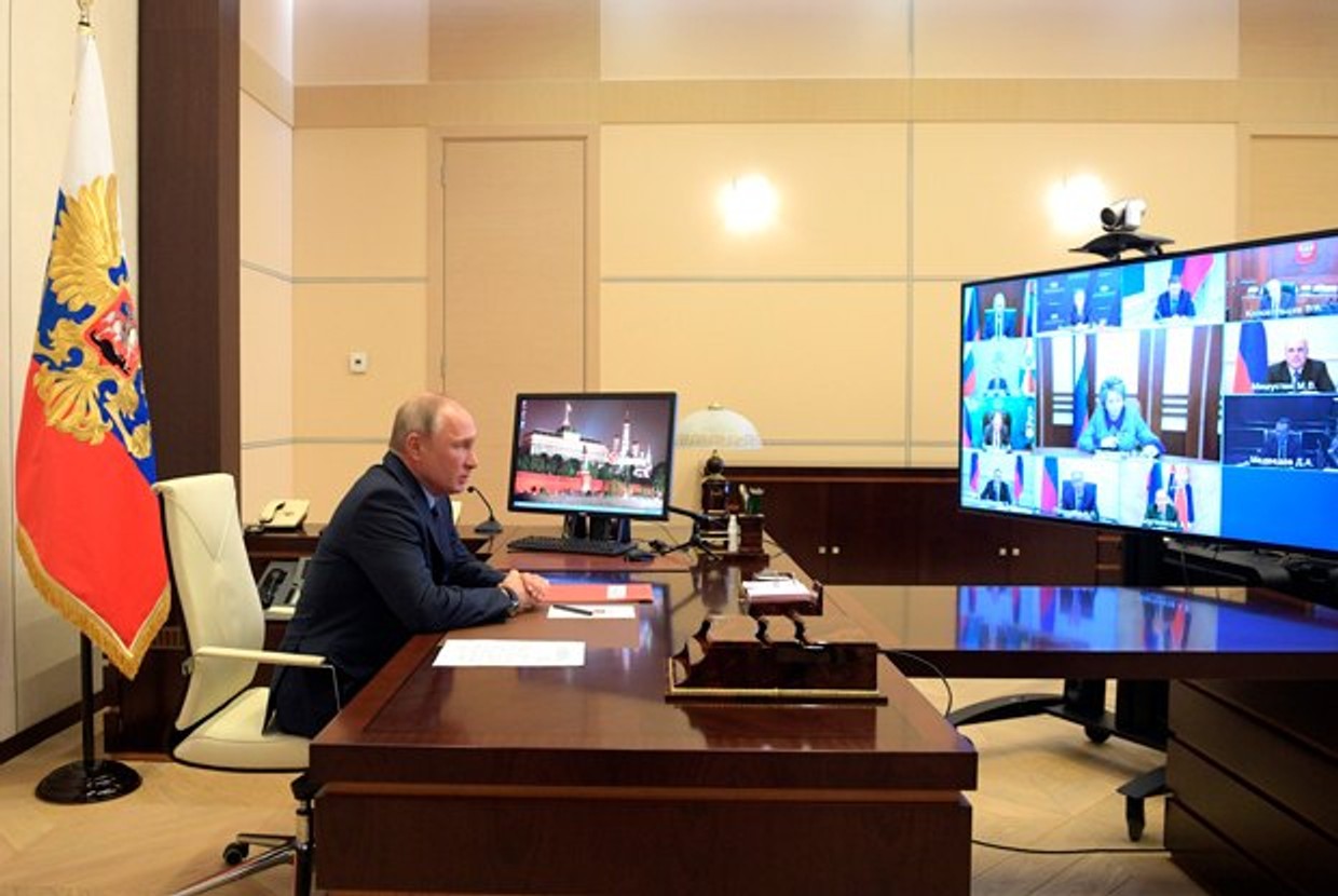«Проект»: Путіну побудували два однакових кабінету в Сочі і Підмосков'ї, щоб приховувати його місцезнаходження