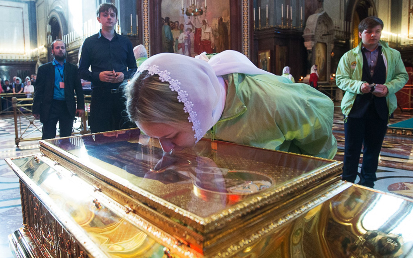 Влада Петербурга відмовилися перевіряти дотримання коронавірусних обмежень в церквах, тому що «церкви - НЕ бар»