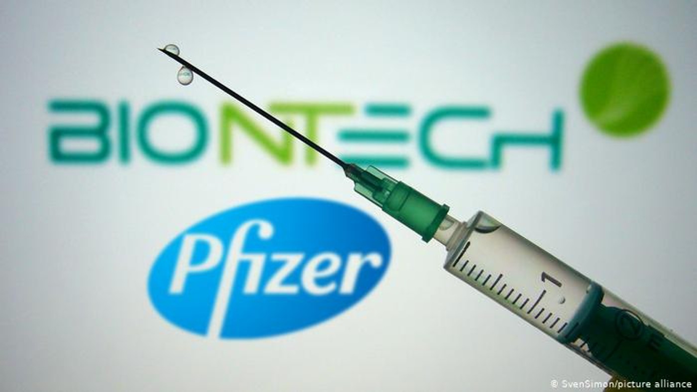 Великобританія першою в світі схвалила використання вакцини Pfizer і BioNTech від COVID-19