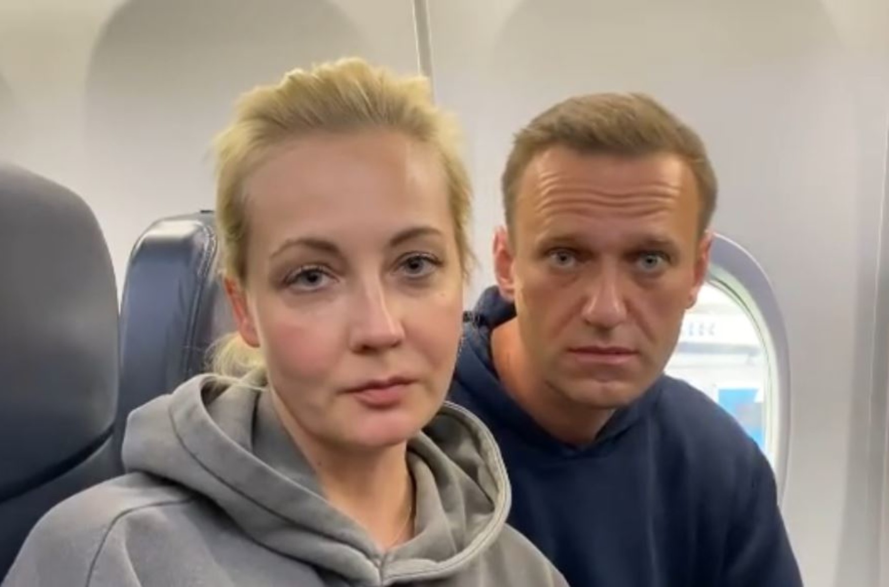 Дестякі тисяч чоловік стежать за польотом Навального в Москву через Flightradar