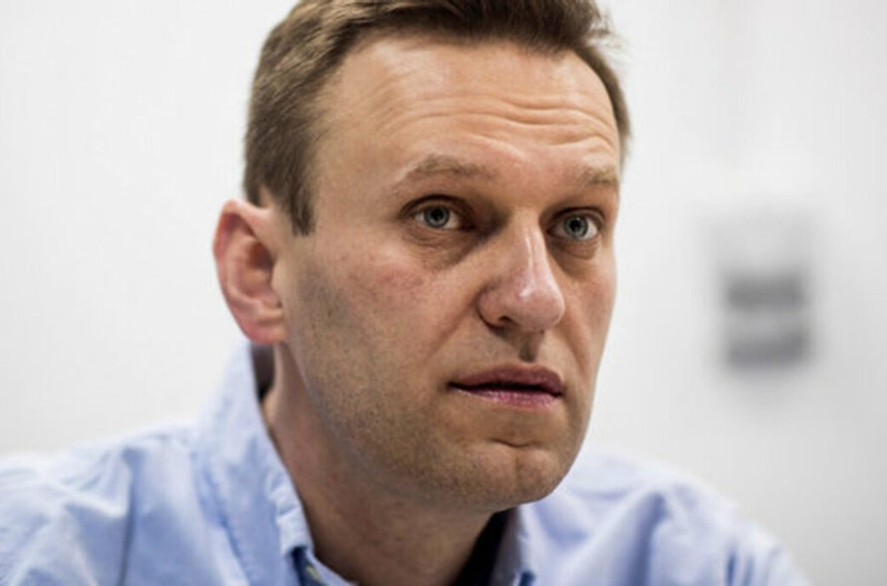 «Вони намагалися мене вбити - я вижив, і тепер вони образилися» - Навальний про вимогу ФСВП замінити йому умовний термін на реальний