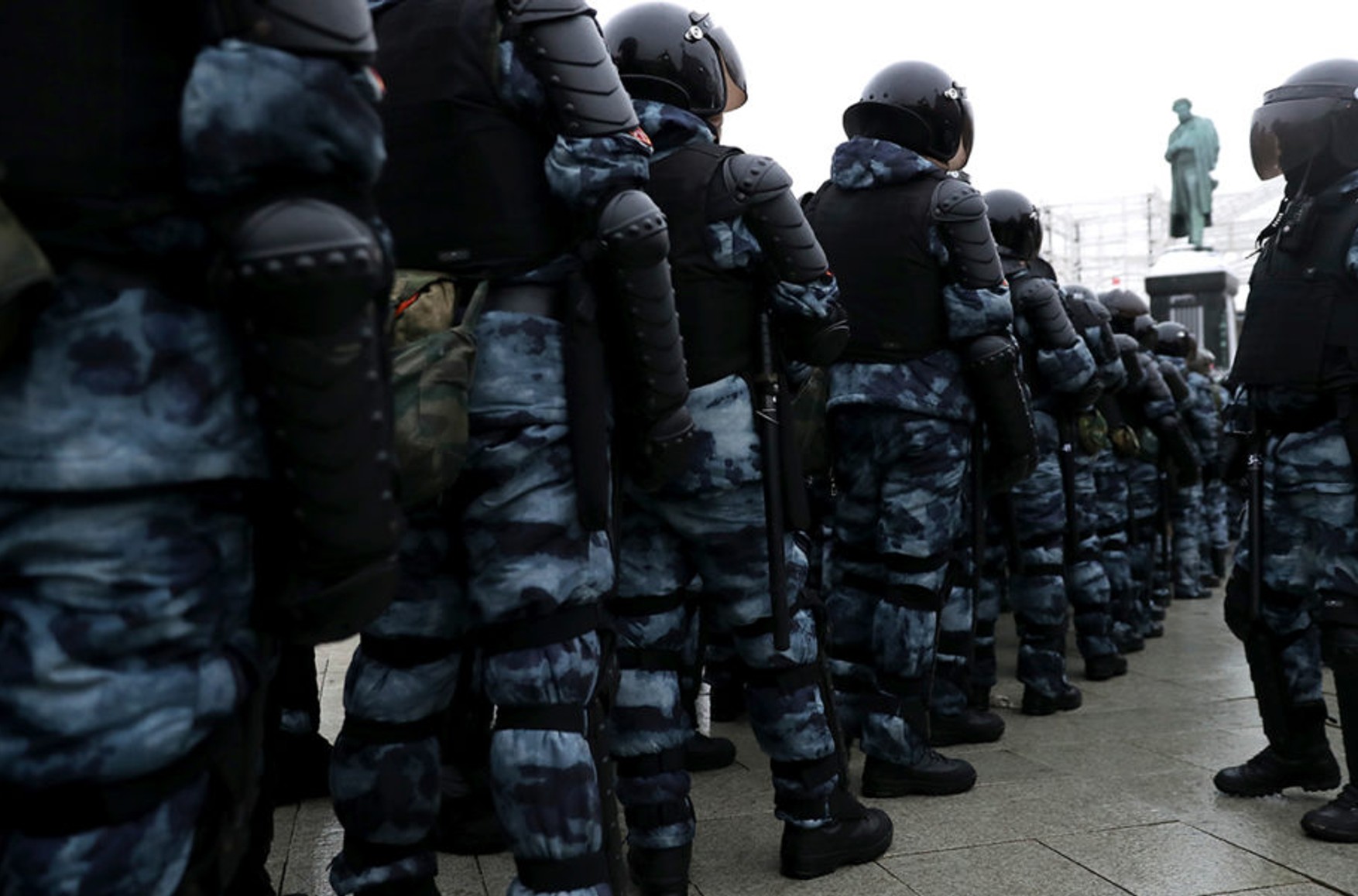 Суд заарештував першого фігуранта справи про застосування насильства до силовиків на мітингу в Москві до 24 березня