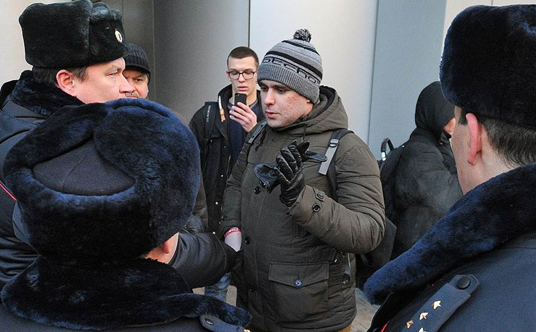 До Янкаускас, Степанову, Галямін і іншим прийшла поліція з застереженнями в зв'язку з приїздом Навального