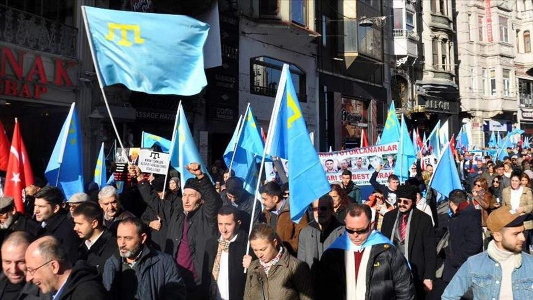 «Вирок кримським татарам - спроба залякати незгодних з окупацією», - адвокат Микола Полозов