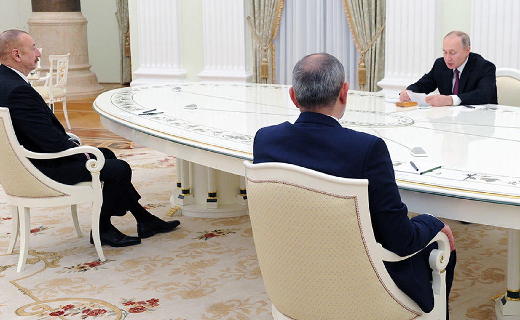 Путін, Алієв і Пашинян підписали заяву про створення тристоронньої робочої групи щодо Карабаху