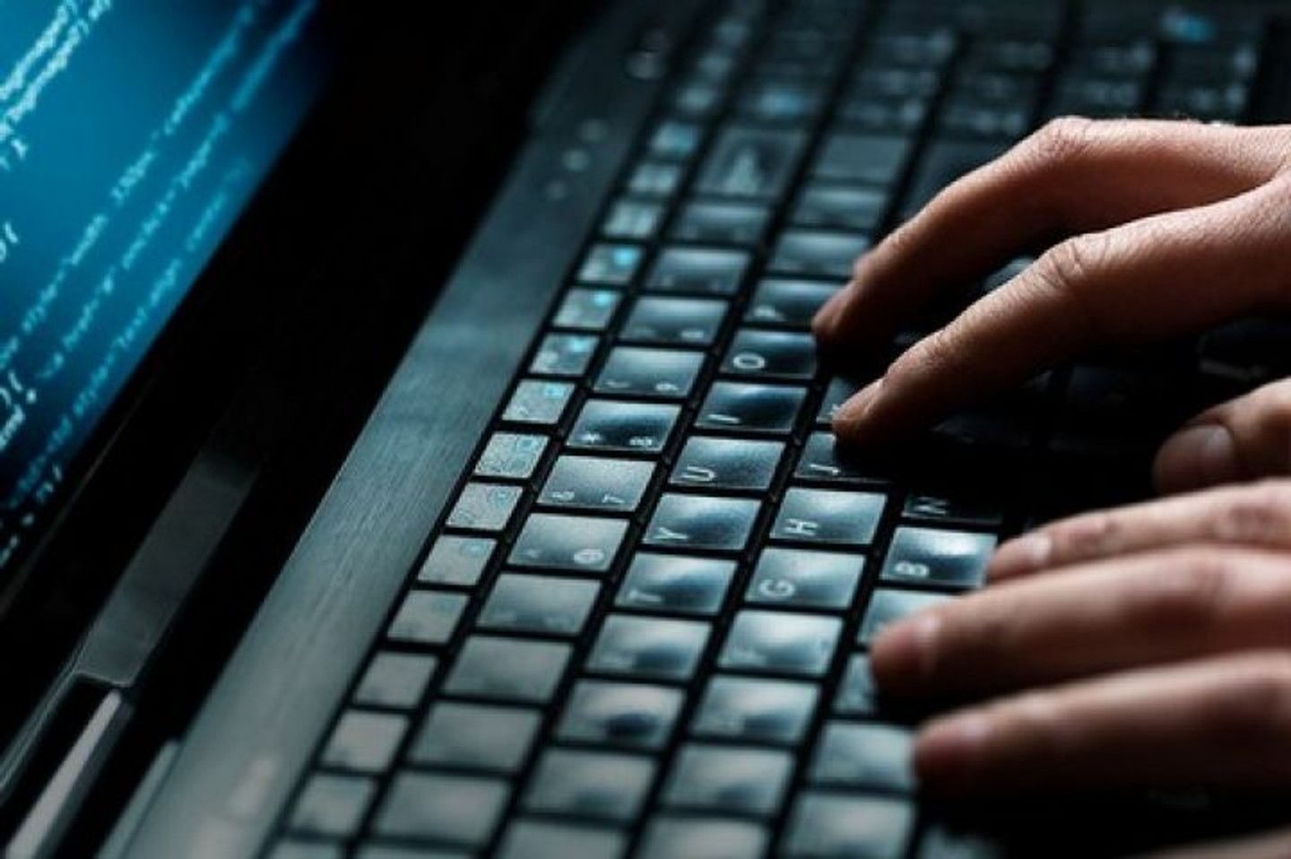 Агентство з кібербезпеки Франції повідомило про атаки, за якими можуть стояти пов'язані з Росією хакери