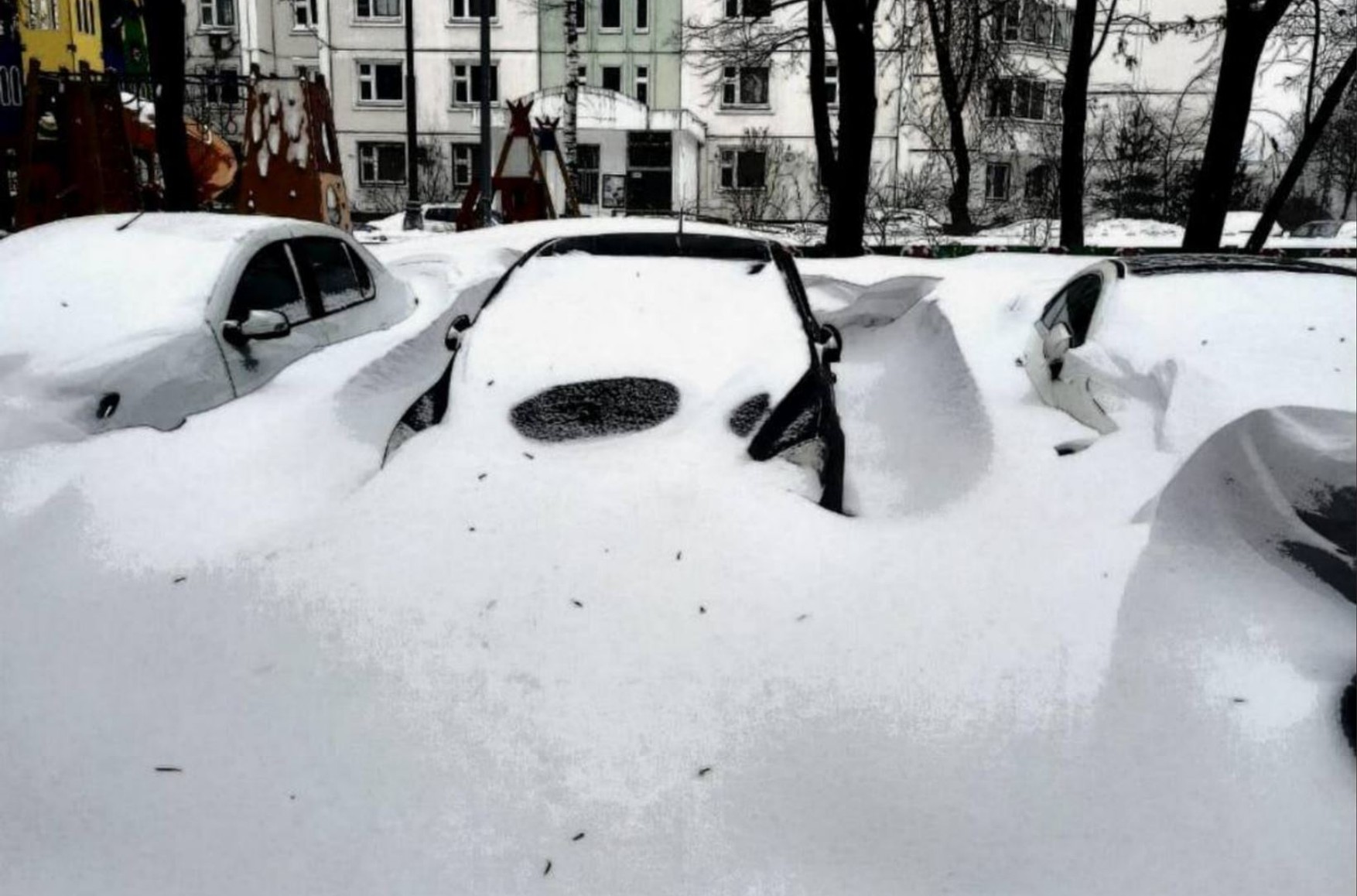 Вулиці і провулки в центрі Москви можуть бути частково перекриті для прискорення прибирання снігу