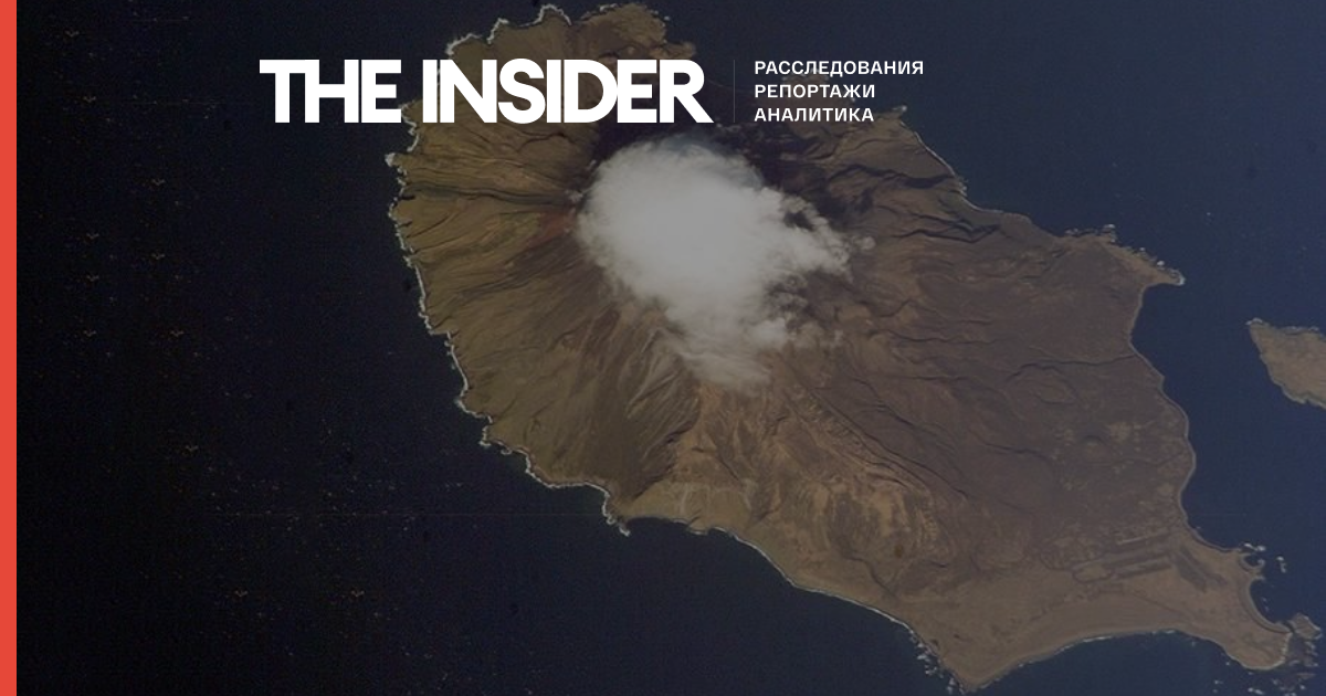 На Курилах прокинувся вулкан Пік Саричева, його кратер заповнюється лавою