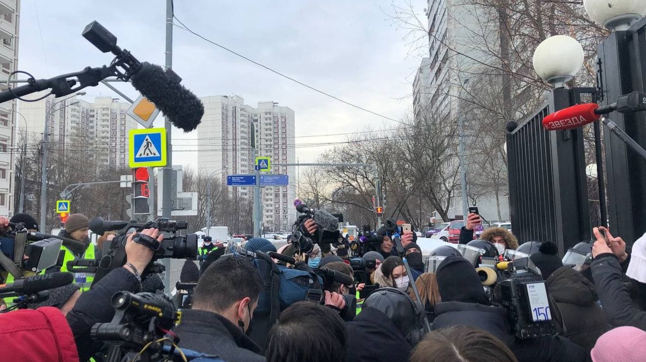 Судний день. Засідання по двох справах стосовно Навального. онлайн