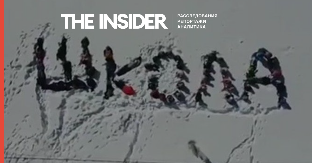 У Татарстані діти встали на коліна в сніг, благаючи влади побудувати їм школу. Прокуратура почала перевірку їх батьків