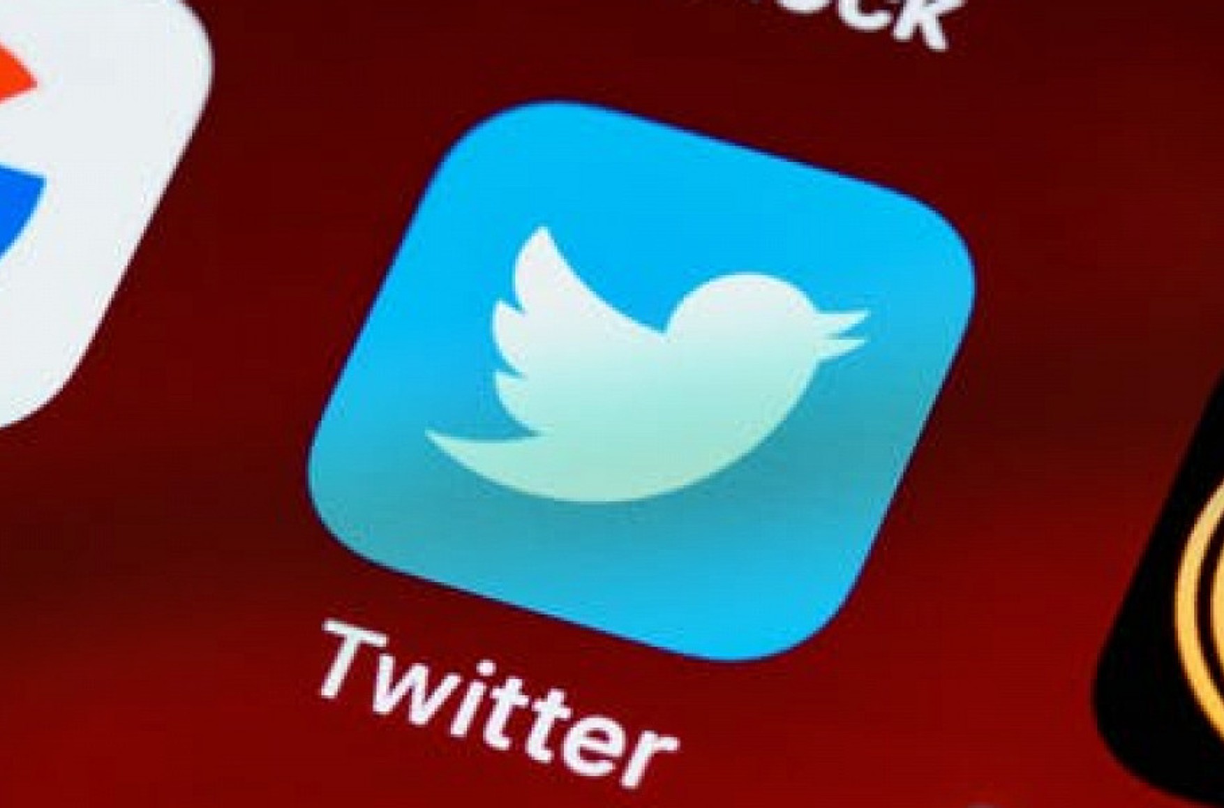 Після «уповільнення» Twitter перестали відкриватися сайти РКН, Держдуми і Кремля. Twitter працює в стандартному режимі