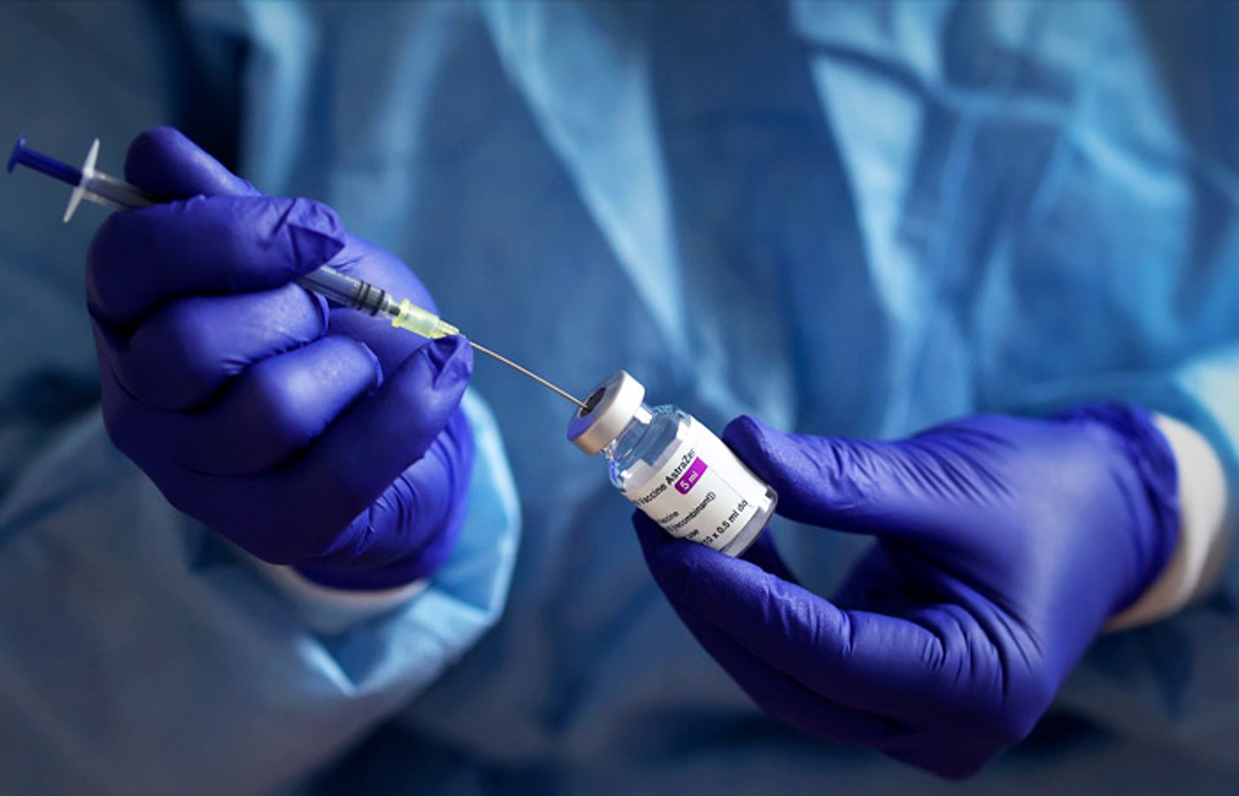 Литва тимчасово призупиняє використання вакцини компанії AstraZeneca