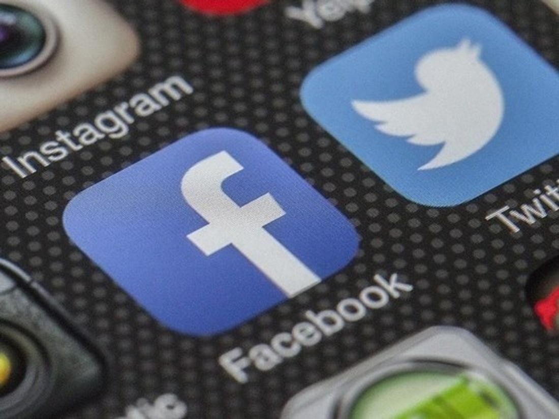 На Instagram, Facebook і Twitter склали адміністративні протоколи за те, що вони не видалили пости про мітинги