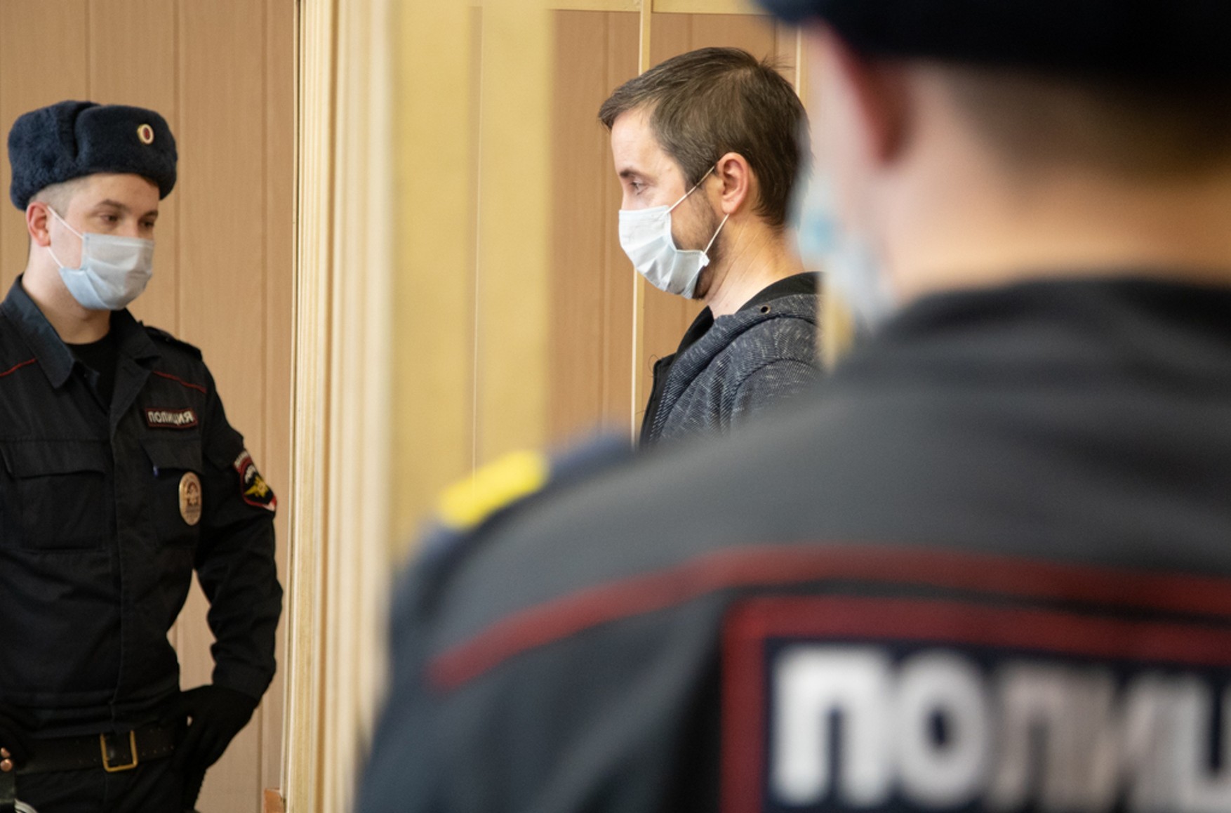 У Петербурзі багатодітного батька засудили до двох років умовно за те, що він штовхнув поліцейських на акції протесту 23 січня