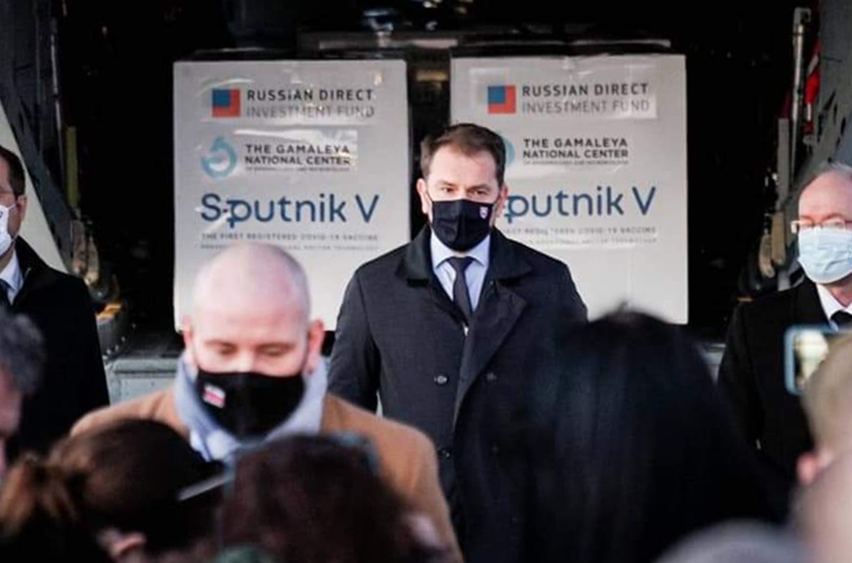 Главу МОЗ Словаччини відправили у відставку через розбіжності із закупівлі вакцини «Супутник V»
