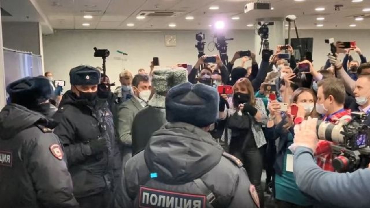 Затримання на форумі мундепов займалася ФСБ в рамках «страхітливою акції» перед виборами в Держдуму - РБК