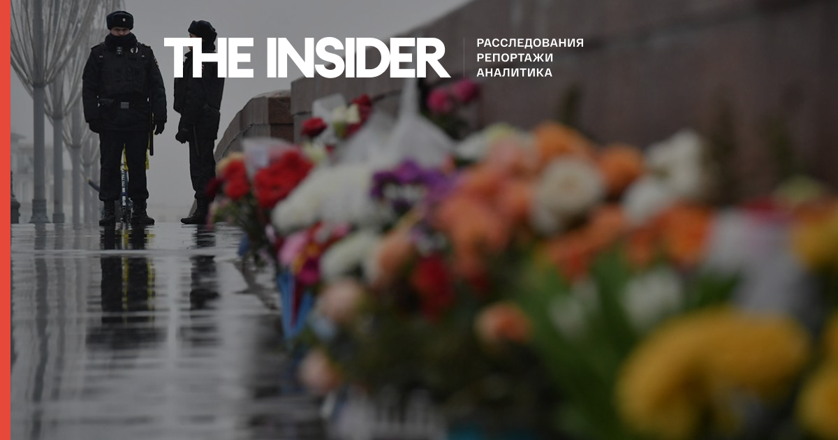 Представники «Гормост» зажадали прибрати частину фотографій з меморіалу Нємцова з-за його цитат про Путіна