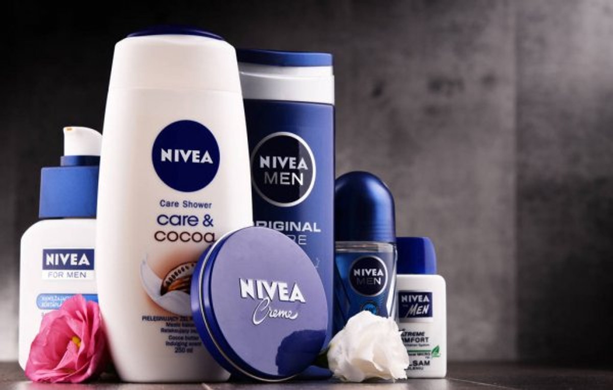МОЗ Білорусі заборонив ввезення частини продукції Nivea. Раніше бренд Nivea Man відмовився спонсорувати ЧС з хокею, якщо він пройде в Мінську