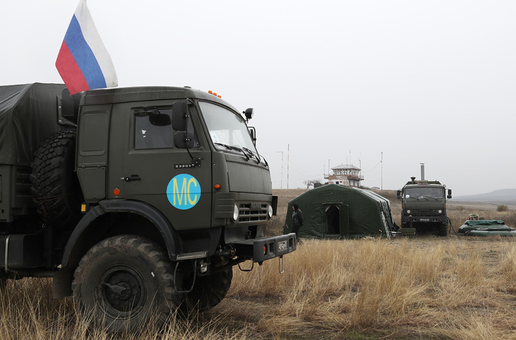 Машина з російськими миротворцями підірвалася на міні в Нагірному Карабасі