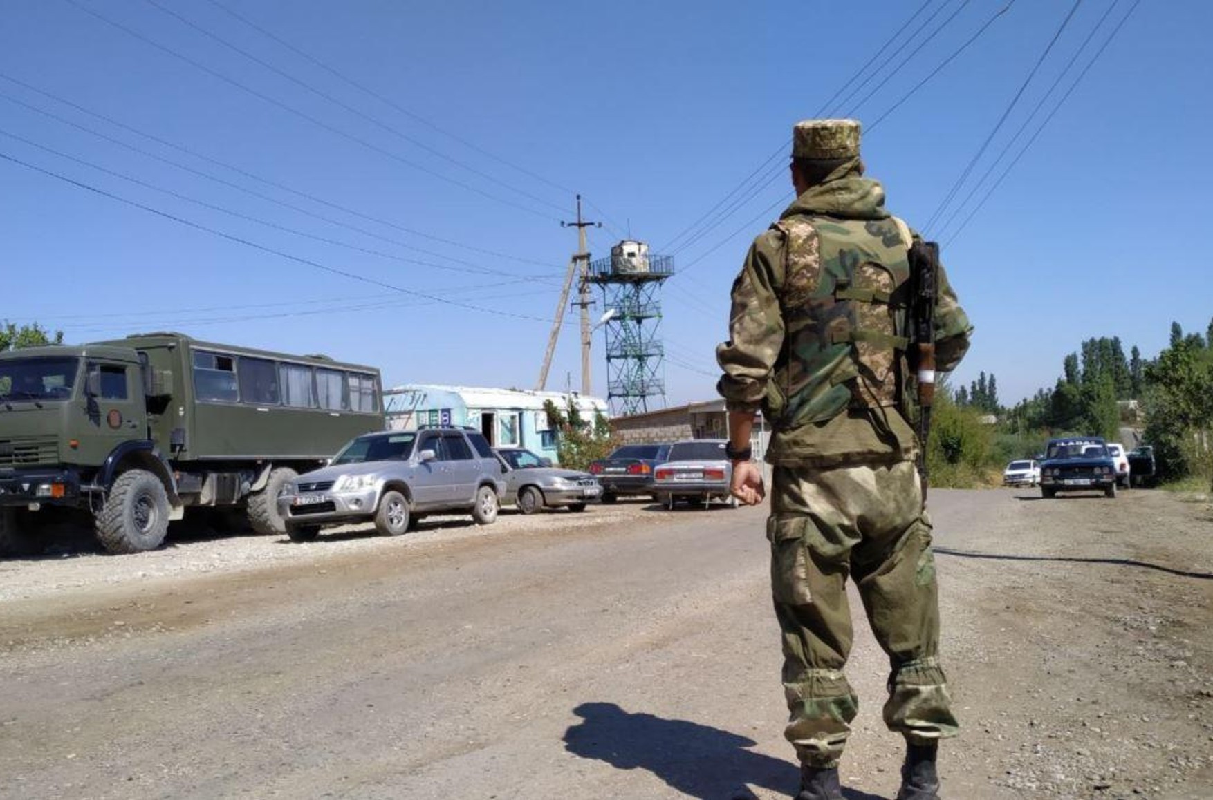 Киргизія і Таджикистан домовилися припинити вогонь і вивести війська вже сьогодні - МЗС Киргизії