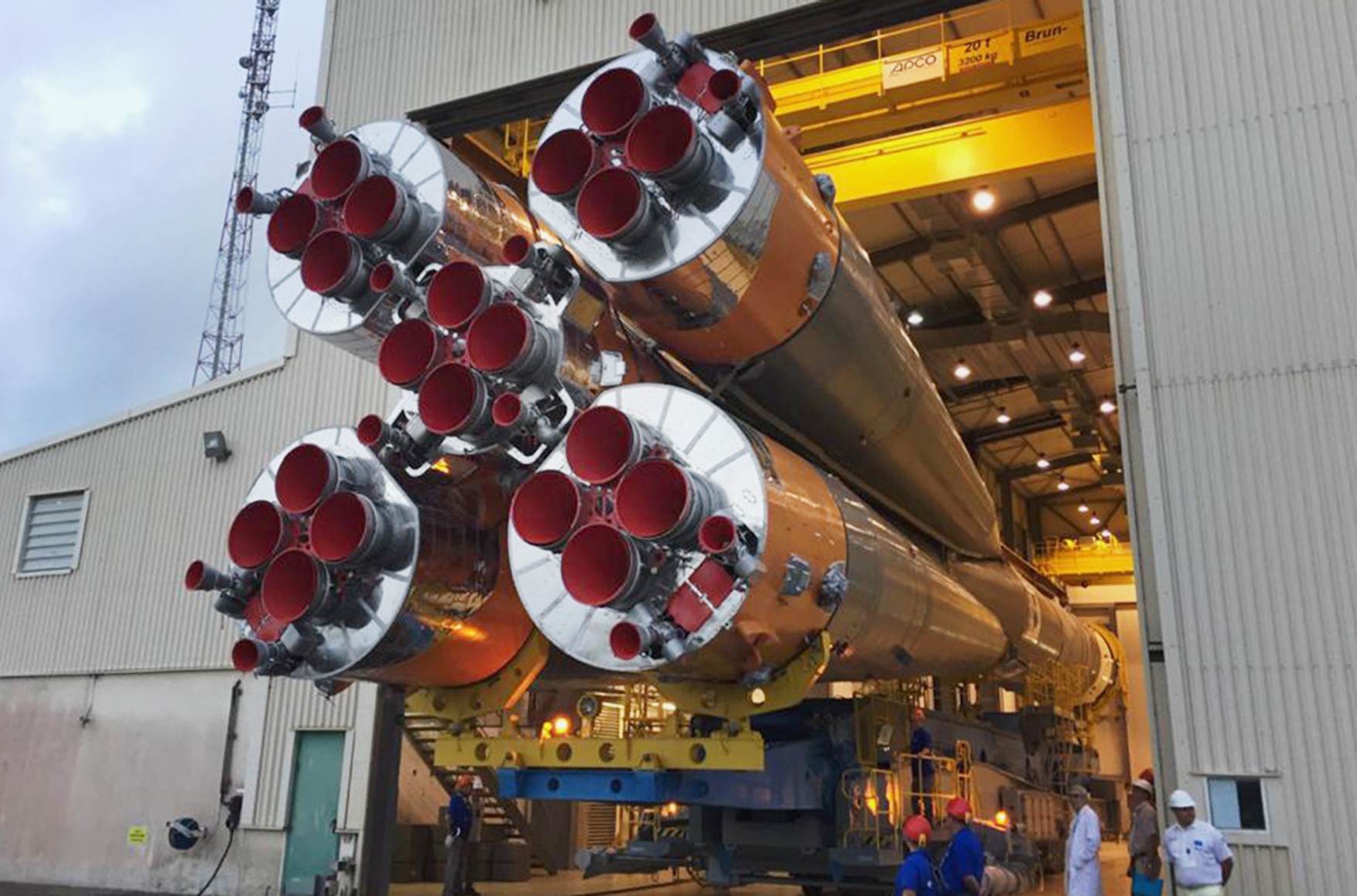 «Роскосмос» зіткнувся з відмовами від контрактів на запуск супутників через американських санкцій