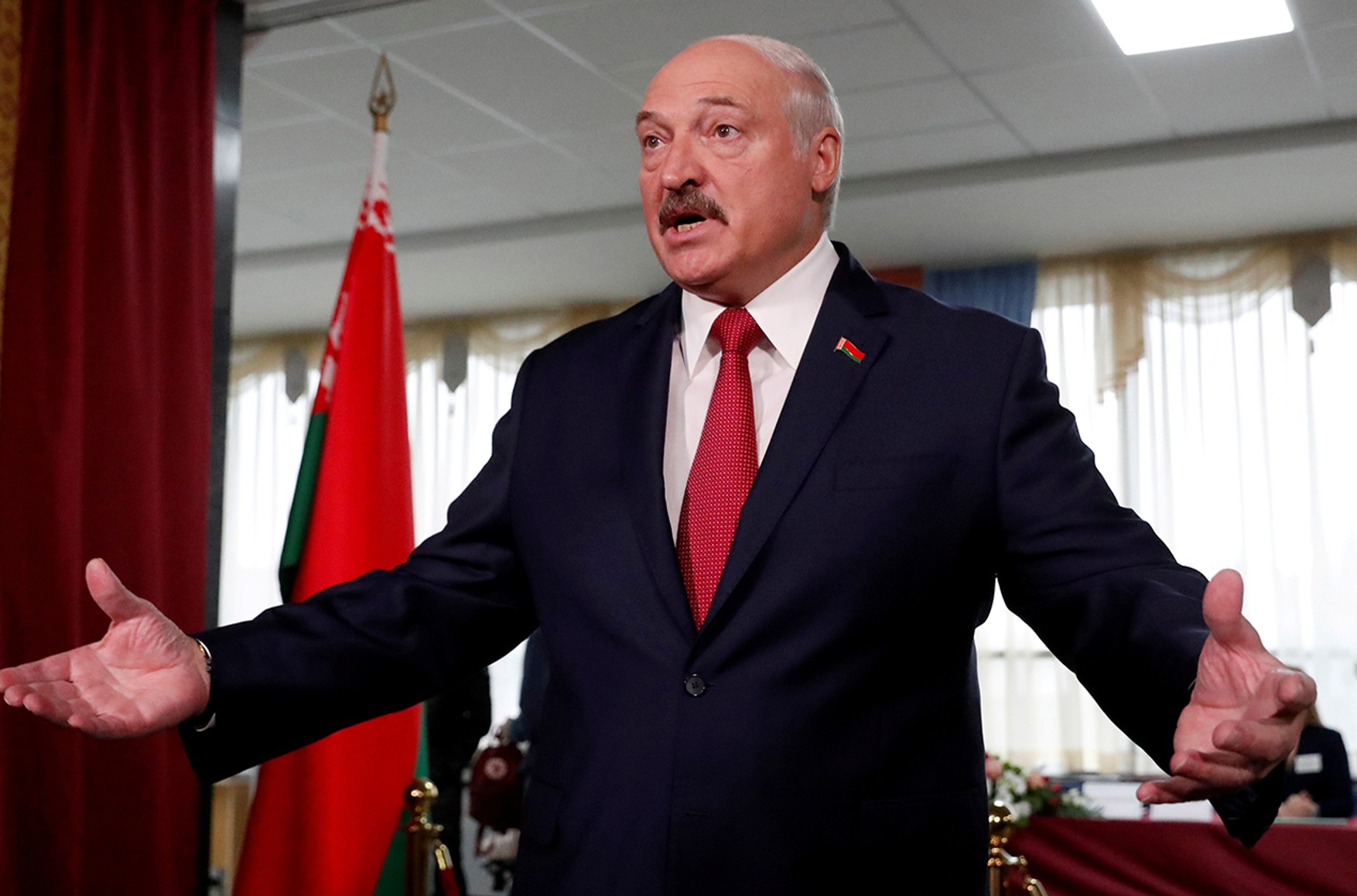 Лукашенко викрадає гроші з бюджету через сірі схеми, пов'язані з наданням мобільних частот - опозиція