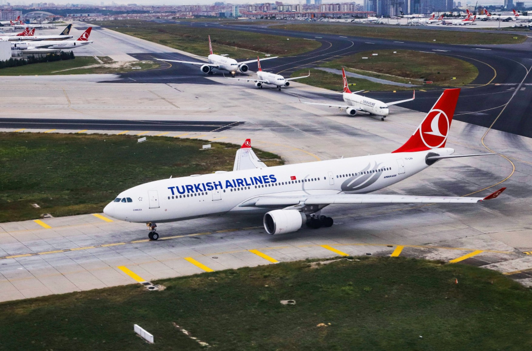 «Левада-центр»: Більше третини росіян впевнені, що обмеження авіасполучення з Туреччиною - політичне рішення