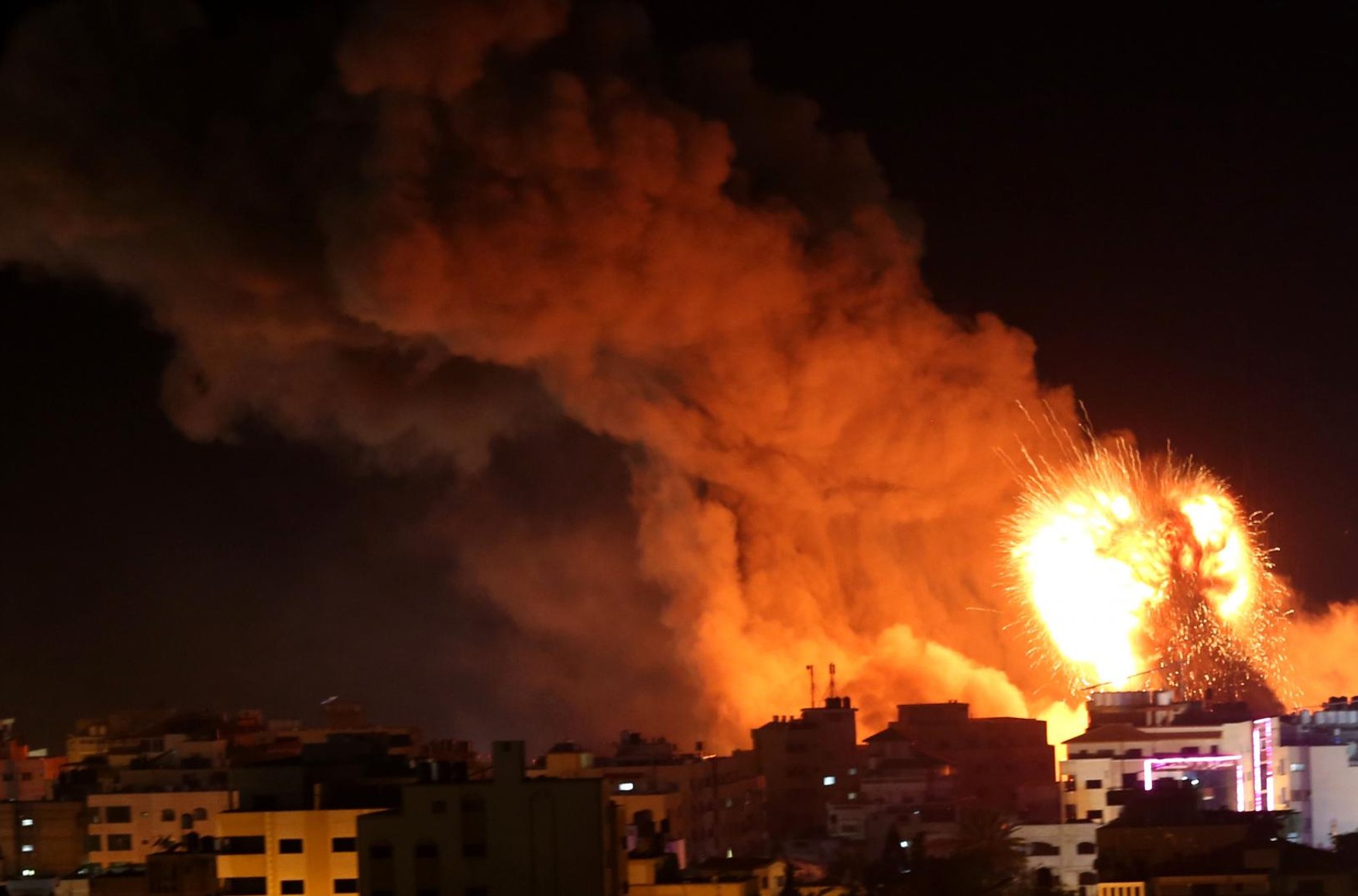 Ізраїль завдав ударів по 130 цілям ХАМАС в секторі Газа