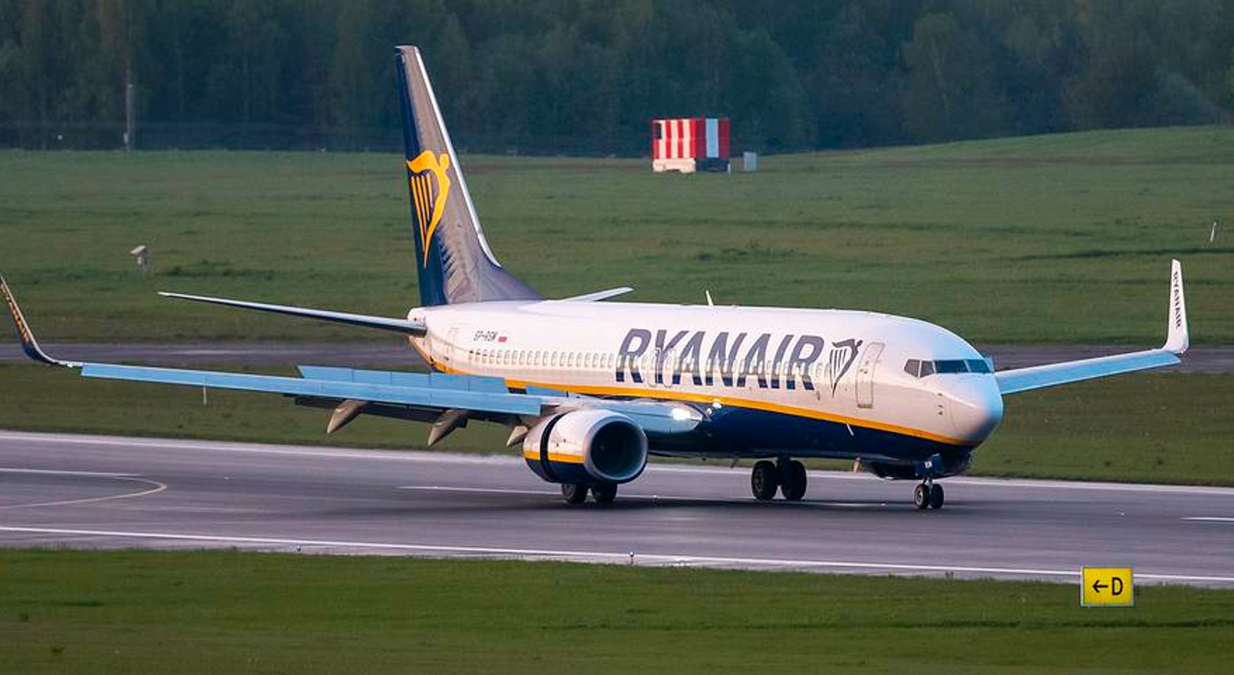 Центр «Досьє»: Диспетчери повідомили пілотам Ryanair про мінування літака на 27 хвилин раніше, ніж отримали повідомлення про бомбу