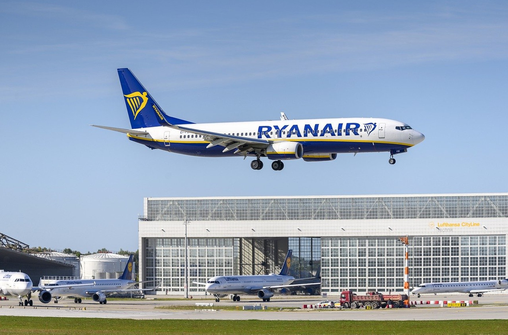 ХАМАС заперечує причетність до «мінування» літака Ryanair. Про погрози з боку палестинського угруповання заявляв Мінтранс Білорусі